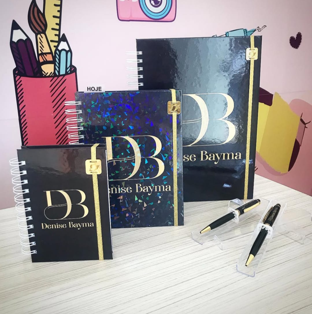 Combo Essencial de Papelaria: Caderno A4, Agenda e Bloquinho de Anotações